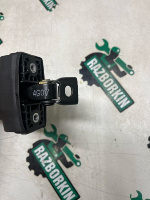 Audi / A6 / Ограничитель двери