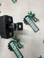 Audi / A6 / Ограничитель двери