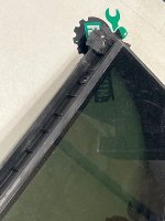 BMW / X5 / Стекло двери (форточка)