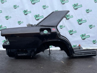 Mercedes-Benz / 300E / Крыло