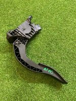 Audi / Q7 / Педаль газа