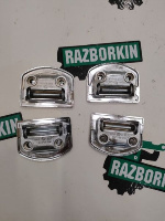 Audi / Q5 / Ручка коврика багажника