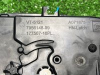 BMW / 1-Series / Замок двери