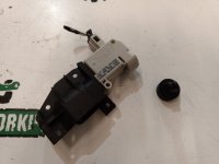 Porsche / Cayenne / Замок бардачка