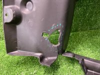 BMW / ALPINA B10 / Воздуховод радиатора