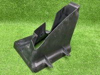 BMW / 7-Series / Воздуховод радиатора