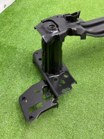 Volkswagen / Touareg / Усилитель бампера