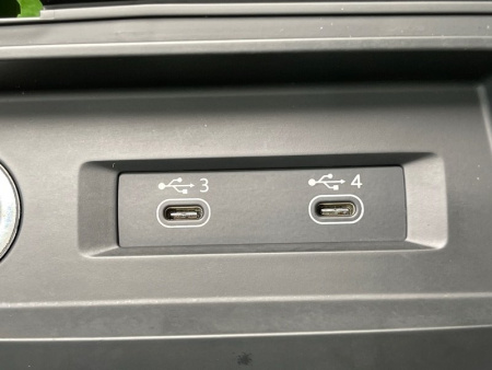 Audi / SQ8 / Разъем USB Type C