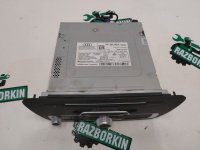 Audi / Q3 / Магнитола