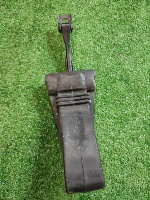 Volkswagen / Touareg / Ограничитель двери