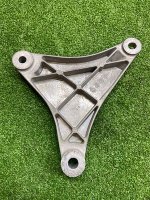 Ford / EXPLORER / Кронштейн