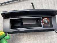 Volkswagen / Touareg / Пепельница