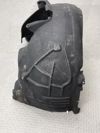Audi / A6 / Подкрылок