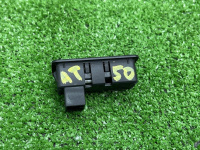 Volkswagen / Touareg / Кнопка крышки багажника