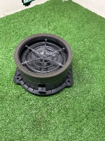 Audi / Q7 / Динамик низкочастотный