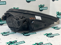 Porsche / Cayenne / Фара ксеноновая