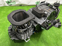 Audi / Q7 / Печка салона