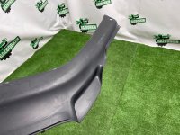 Audi / Q7 / Накладка замка капота