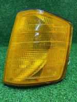 Mercedes-Benz / 190e / Поворотник
