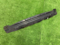 Audi / Q7 / Крепление радиатора