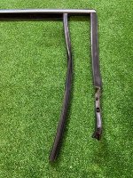 BMW / X1 / Уплотнитель двери