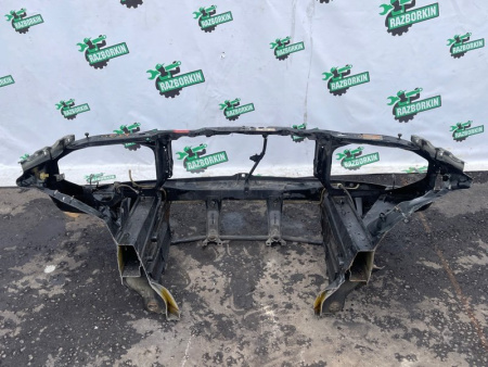 Mercedes-Benz / 300E / Телевизор (передняя панель)