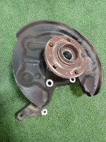 Audi / Q3 / Кулак поворотный