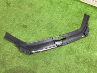 Audi / Q7 / Накладка замка капота