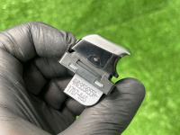 Audi / A6 / Кнопка стеклоподъемника