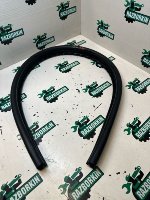 Audi / Q7 / Уплотнитель капота