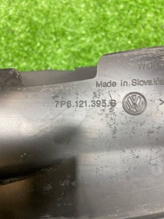Volkswagen / Touareg / Воздуховод