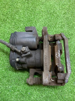 Audi / A5 / Суппорт тормозной