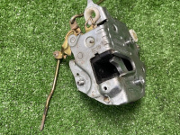 Mercedes-Benz / 190e / Замок двери