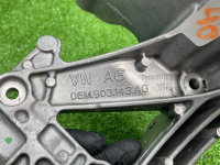 Audi / A6 / Кронштейн генератора