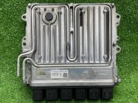 BMW / 7-Series / Блок управления двигателем