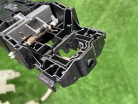 Volkswagen / Touareg / Замок двери