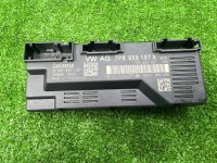 Volkswagen / Touareg / Блок управления крышкой багажника