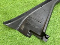 Audi / A6 / Облицовка проема стекла двери