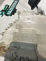 Audi / A6 / Замок двери