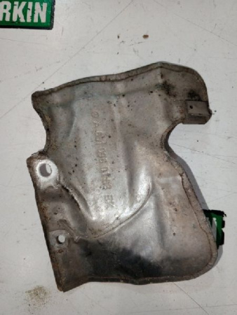 Mercedes-Benz / E-Class / теплозащитный экран