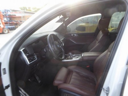BMW / X5 / Кулак поворотный