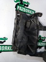 Audi / A6 / Кронштейн бампера