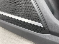 Audi / A6 / Обшивка двери
