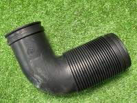 BMW / ALPINA B10 / Патрубок охлаждения