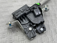 Mercedes-Benz / GLC 250d 4-matic / Замок багажника