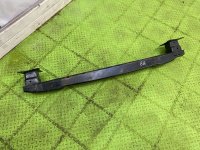 Volkswagen / Golf / Усилитель бампера