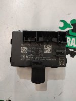 Audi / A5 / Блок управления двери