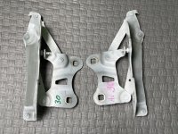 Land Rover / Range Rover / Петля капота
