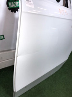 Audi / A4 / Дверь боковая