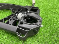 Audi / A6 / Замок двери комплект